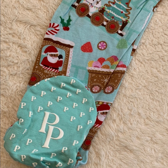 NWT Posh Peanut Gingerbread Train Footie 6-9M Holiday Christmas Bamboo - Picture 6 of 7